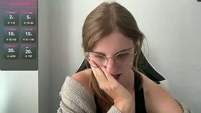 BustyKellyXXX online show from 09.25.25