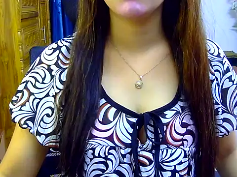 Obonti 2000 online show from 10.13.25