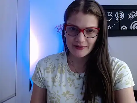 Snapshot of Camila-ventura chatting on 09.30.25 Camila-ventura online show from 09.30.25