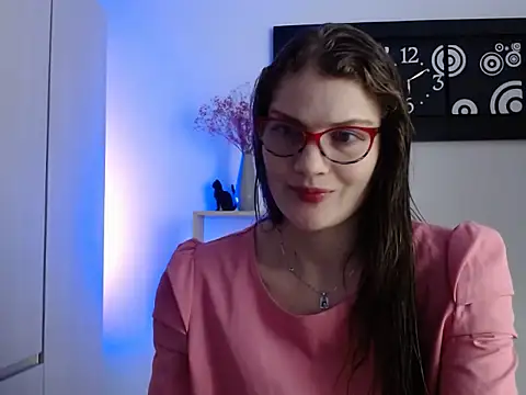 Snapshot of Camila-ventura chatting on 10.18.25 Camila-ventura online show from 10.18.25