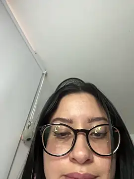 lucy grey25 online show from 02.24.26