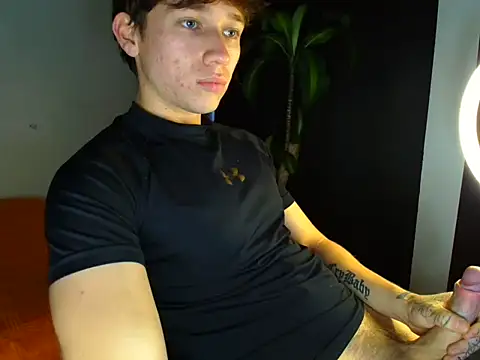 Logan sixxer online show from 11.08.25