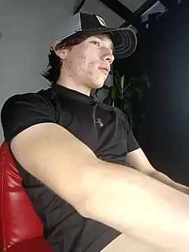 Snapshot of Logan_sixxer chatting on 01.16.26 Logan sixxer online show from 01.16.26