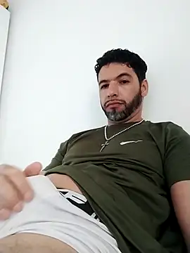 Snapshot of Darkjhp chatting on 10.27.25 Darkjhp online show from 10.27.25