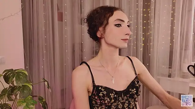 Queen of tease online show from 10.13.25