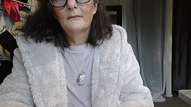 Snapshot of Mistress-Ivy51 chatting on 10.15.25 Mistress-Ivy51 online show from 10.15.25