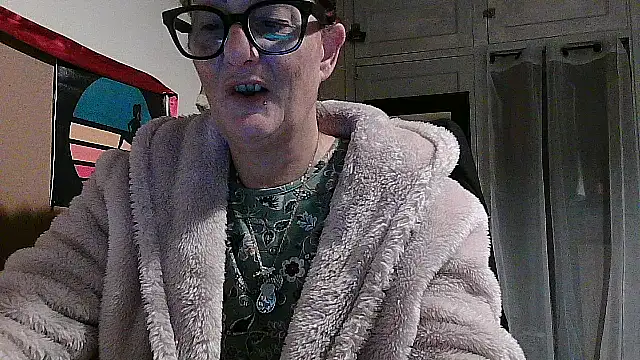 Mistress-Ivy51 online show from 11.17.25