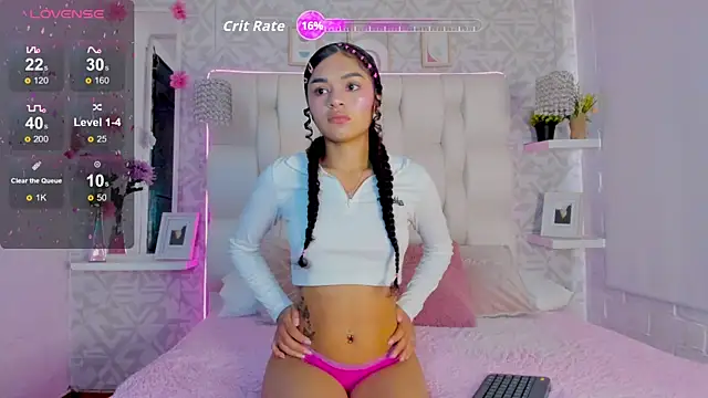 Snapshot of Ashlyleee chatting on 10.20.25 Ashlyleee online show from 10.20.25