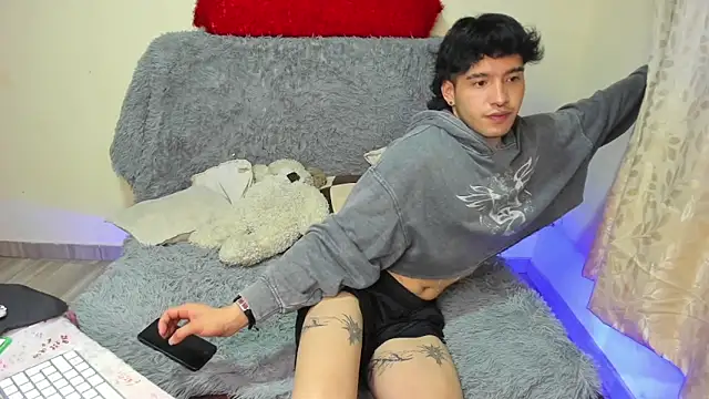  viollette  online show from 10.21.25