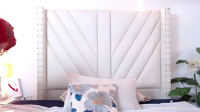 Ronnetemalbec online show from 12.18.25