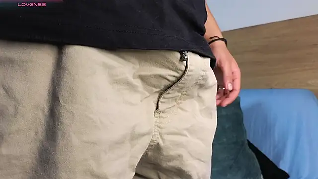 Stiven Benet  online show from 09.21.25