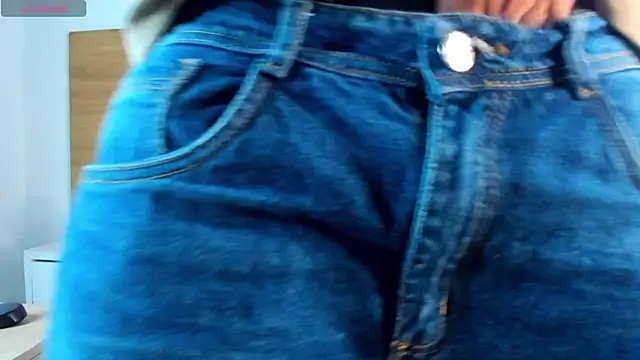 Stiven Benet  online show from 09.22.25