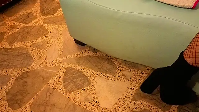 Molly Evens Ky online show from 10.21.25