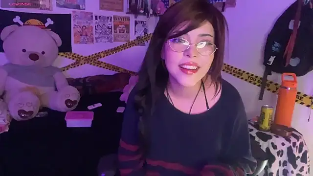 Snapshot of PixelKitty_ chatting on 11.26.25 PixelKitty online show from 11.26.25