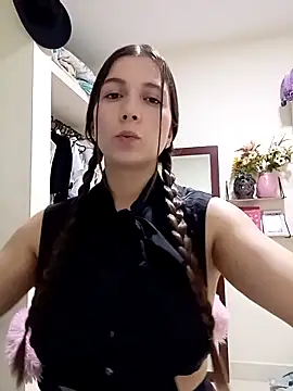 Arianna Moss online show from 04.10.26