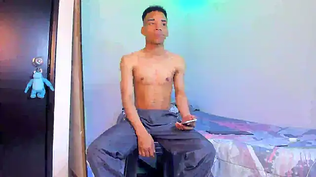 Snapshot of kenan_2601 chatting on 10.11.25 kenan 2601 online show from 10.11.25