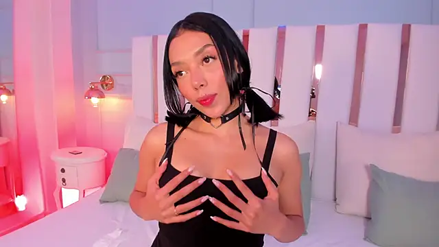 selene phmoon online show from 11.07.25