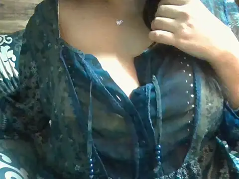 Snapshot of sassylisa chatting on 05.21.26 sassylisa online show from 05.21.26