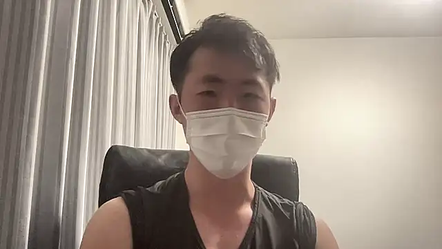 Snapshot of hanamichiteru chatting on 10.20.25 hanamichiteru online show from 10.20.25