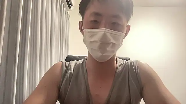 Snapshot of hanamichiteru chatting on 10.22.25 hanamichiteru online show from 10.22.25