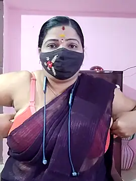 lathikaqueentamil online show from 09.29.25