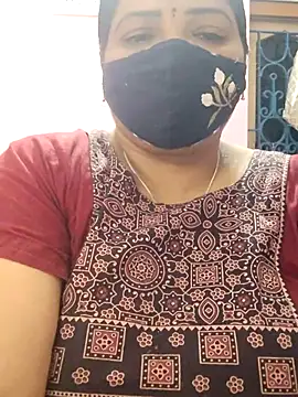 lathikaqueentamil online show from 10.05.25