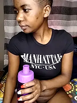 Berryangel03 online show from 10.15.25