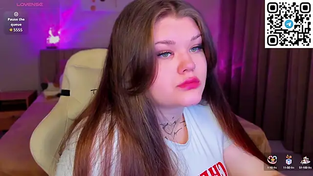 elle one online show from 10.14.25