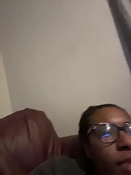 Tu GataLinda online show from 11.23.25