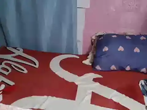 JuicyPussy4u online show from 10.23.25