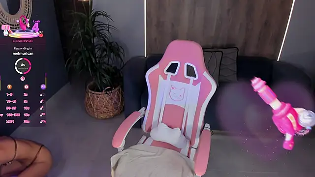 MaddyOwens online show from 03.03.26