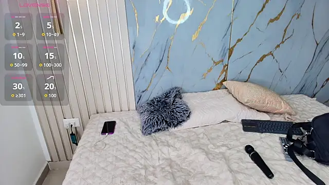 violetta hot  online show from 10.29.25