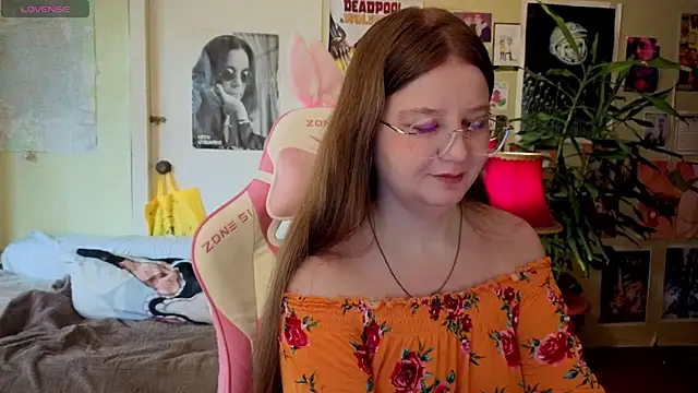 Sienna-Cow online show from 09.21.25