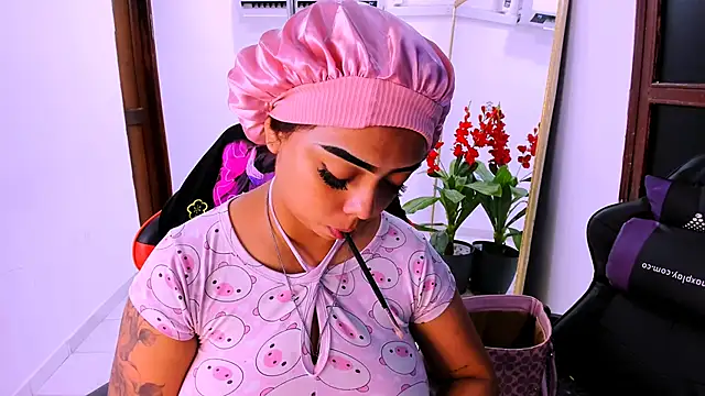 nahomy ryans online show from 09.26.25