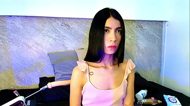 Dixie grey1 online show from 10.22.25