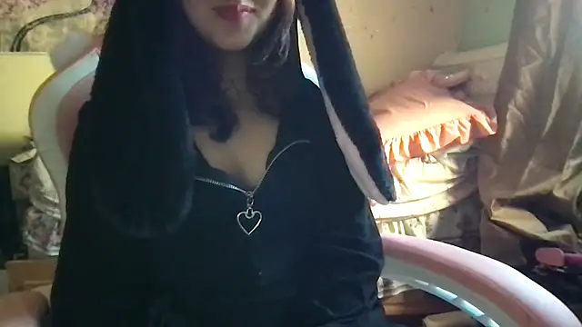 nekowaifuuu online show from 10.05.25