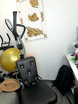 Snapshot of hotadhara01 chatting on 09.12.25 hotadhara01 online show from 09.12.25