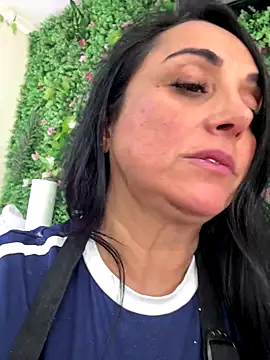 hotadhara01 online show from 12.20.25