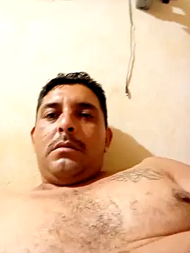 Snapshot of 125Delfin90 chatting on 10.31.25 125Delfin90 online show from 10.31.25