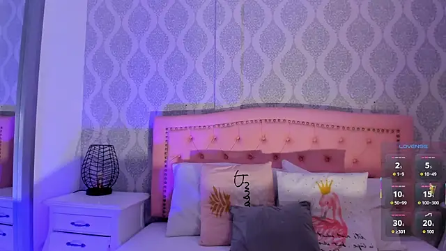 OnlyGia online show from 10.07.25