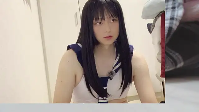 Snapshot of Mia032 chatting on 10.19.25 Mia032 online show from 10.19.25