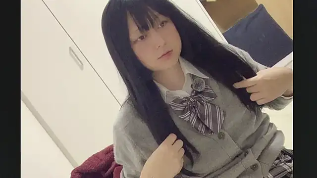 Snapshot of Mia032 chatting on 11.02.25 Mia032 online show from 11.02.25