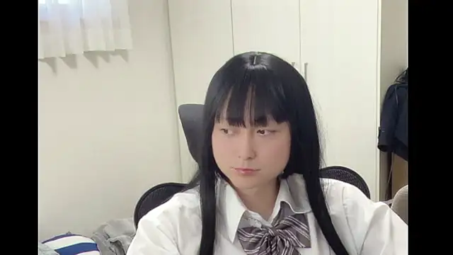 Mia032 online show from 12.19.25