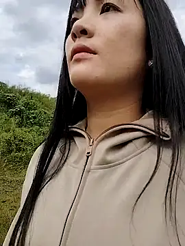 Snapshot of asian_2k chatting on 09.28.25 asian 2k online show from 09.28.25