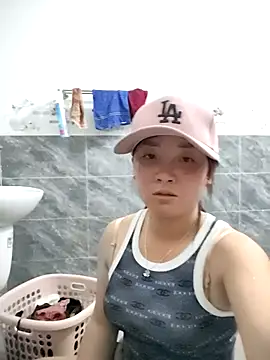 Snapshot of asian_2k chatting on 10.09.25 asian 2k online show from 10.09.25