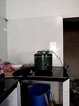 Snapshot of asian_2k chatting on 10.27.25 asian 2k online show from 10.27.25