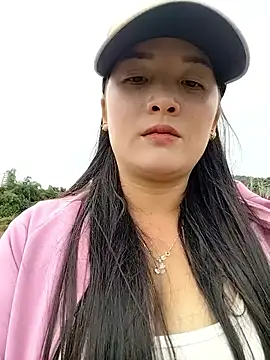 Snapshot of asian_2k chatting on 11.01.25 asian 2k online show from 11.01.25