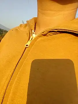 Snapshot of asian_2k chatting on 11.25.25 asian 2k online show from 11.25.25