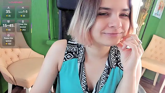 Gina Dawson online show from 09.18.25