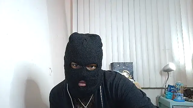 Snapshot of MasterFrenchies chatting on 11.01.25 MasterFrenchies online show from 11.01.25